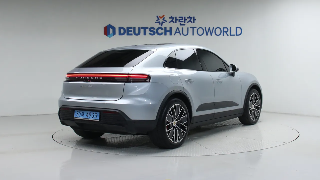 Porsche Macan — miniaturë 21