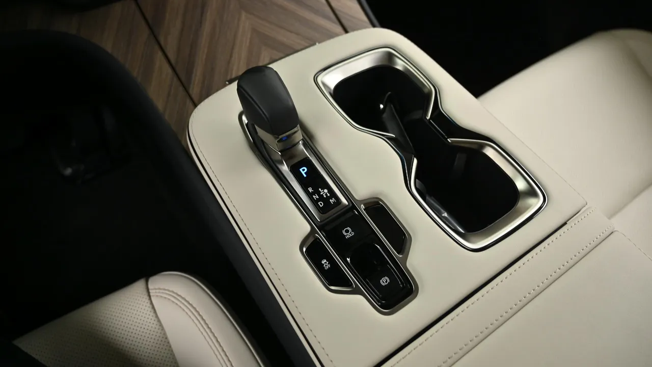 Lexus LM A Doua Generație 500h Executive