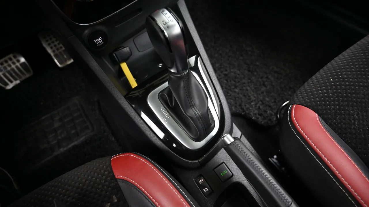 Renault Korea (Samsung) Clio Intense Panoramic