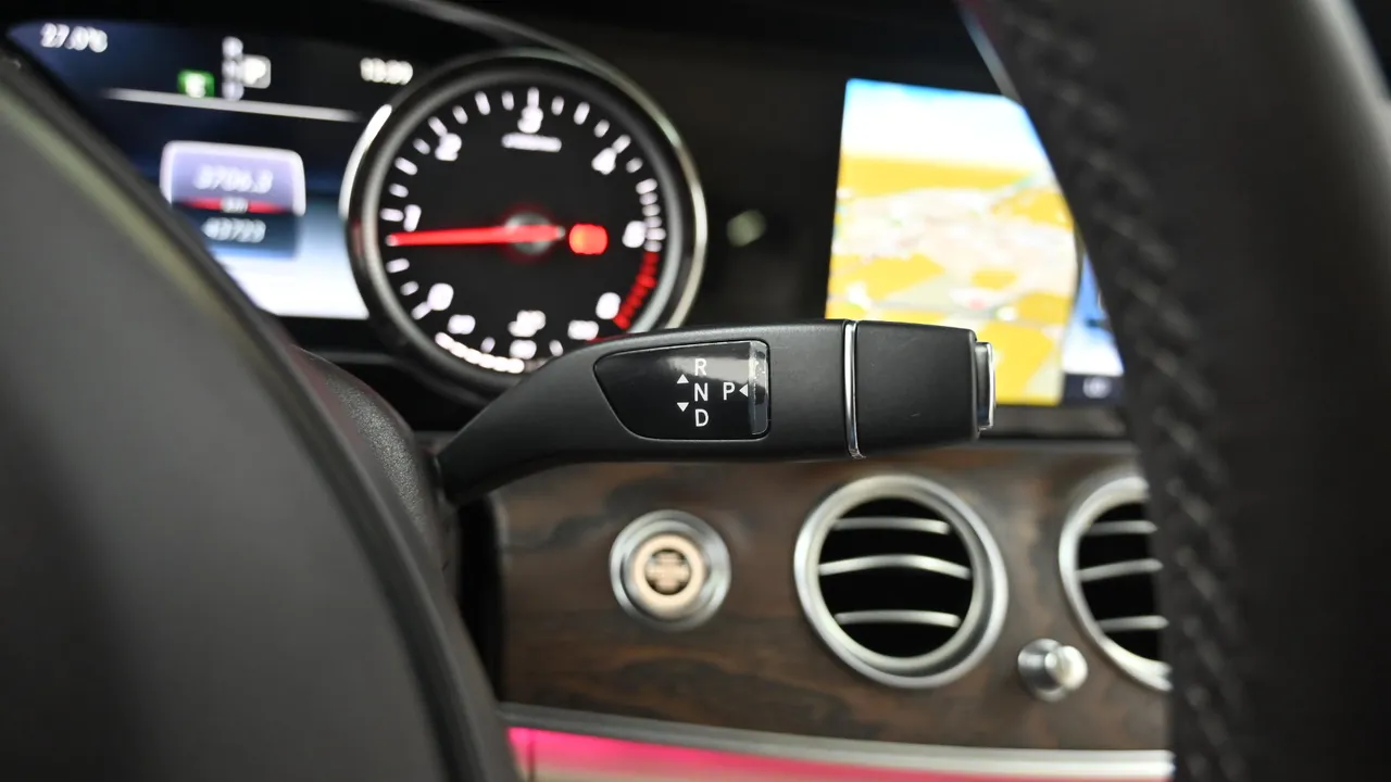 Mercedes-Benz E-klasse — miniaturë 9