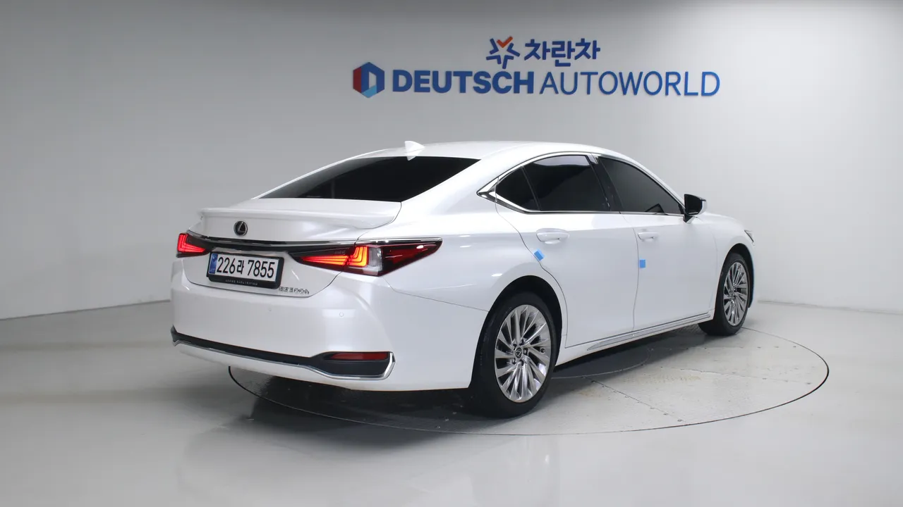 Lexus ES — miniaturë 2