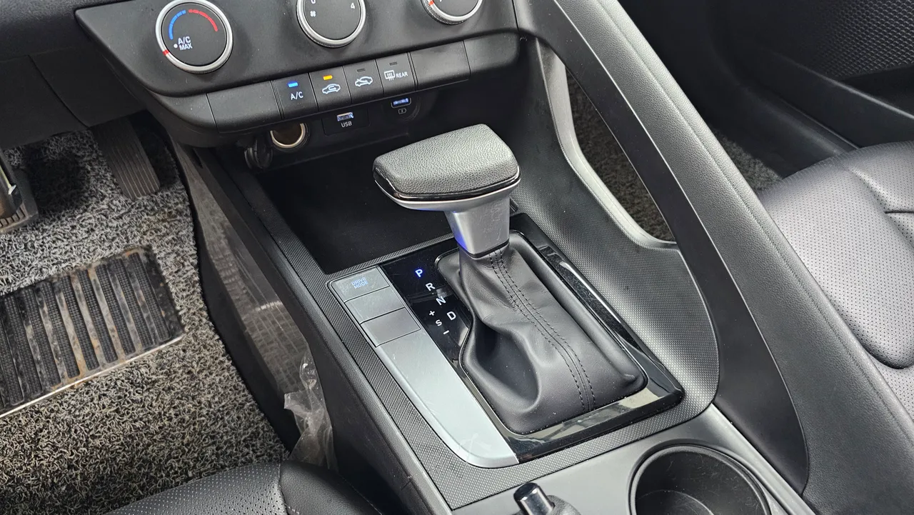 Hyundai Avante — miniaturë 9