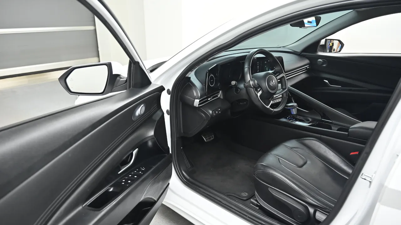 Hyundai Avante — miniaturë 11