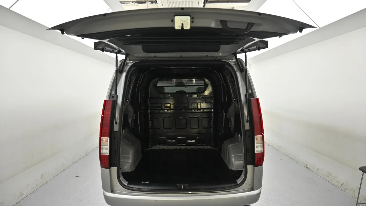 Hyundai Staria — miniaturë 37