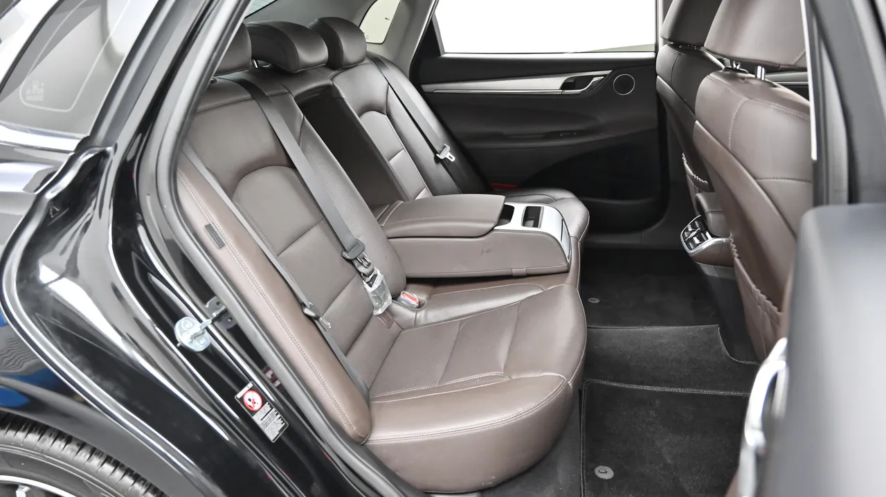 Hyundai Grandeur — miniaturë 12