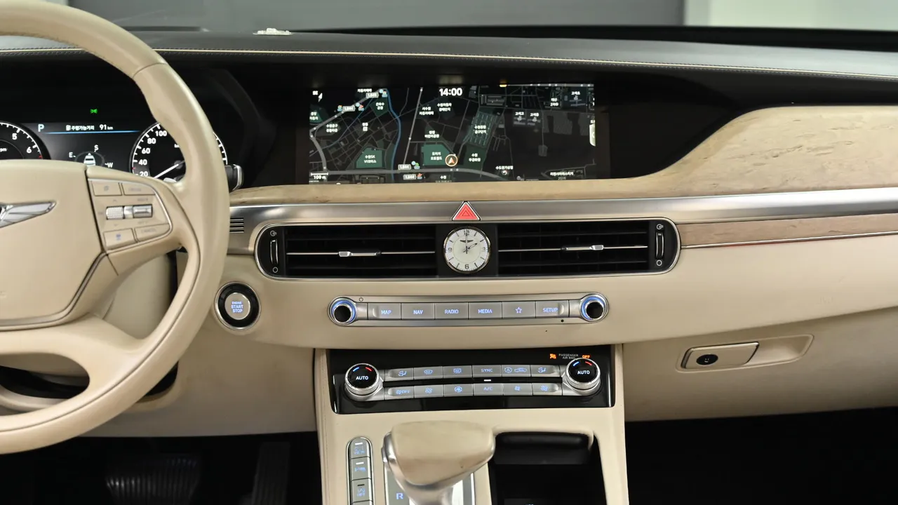 Genesis G90 — miniaturë 14