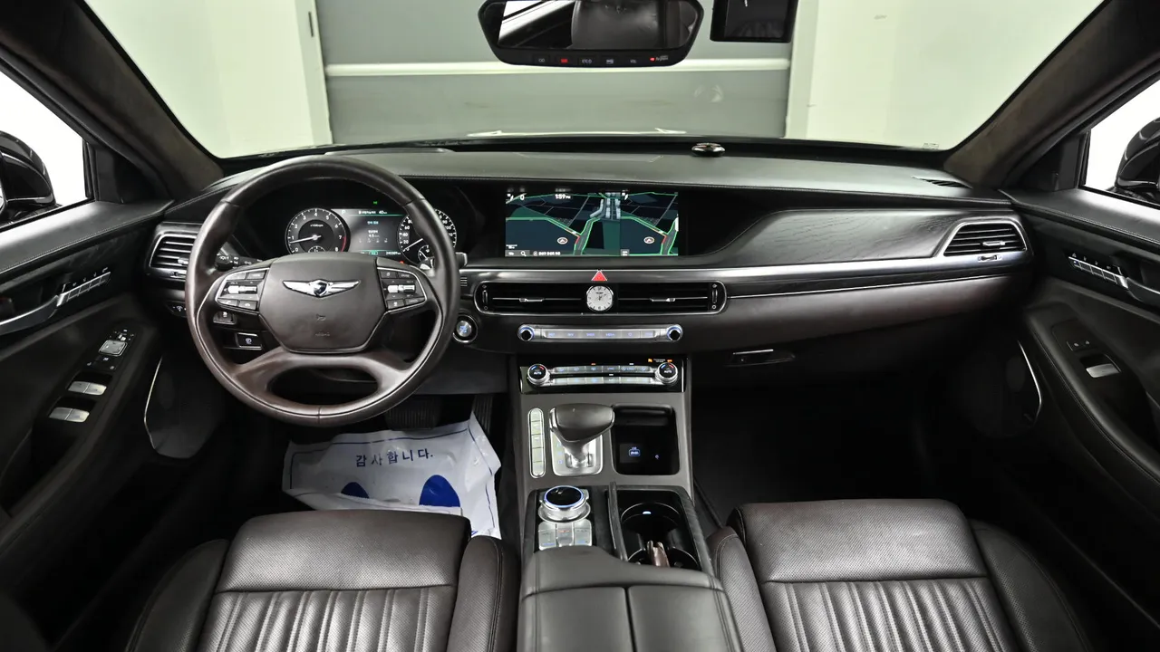 Genesis G90 — miniaturë 7