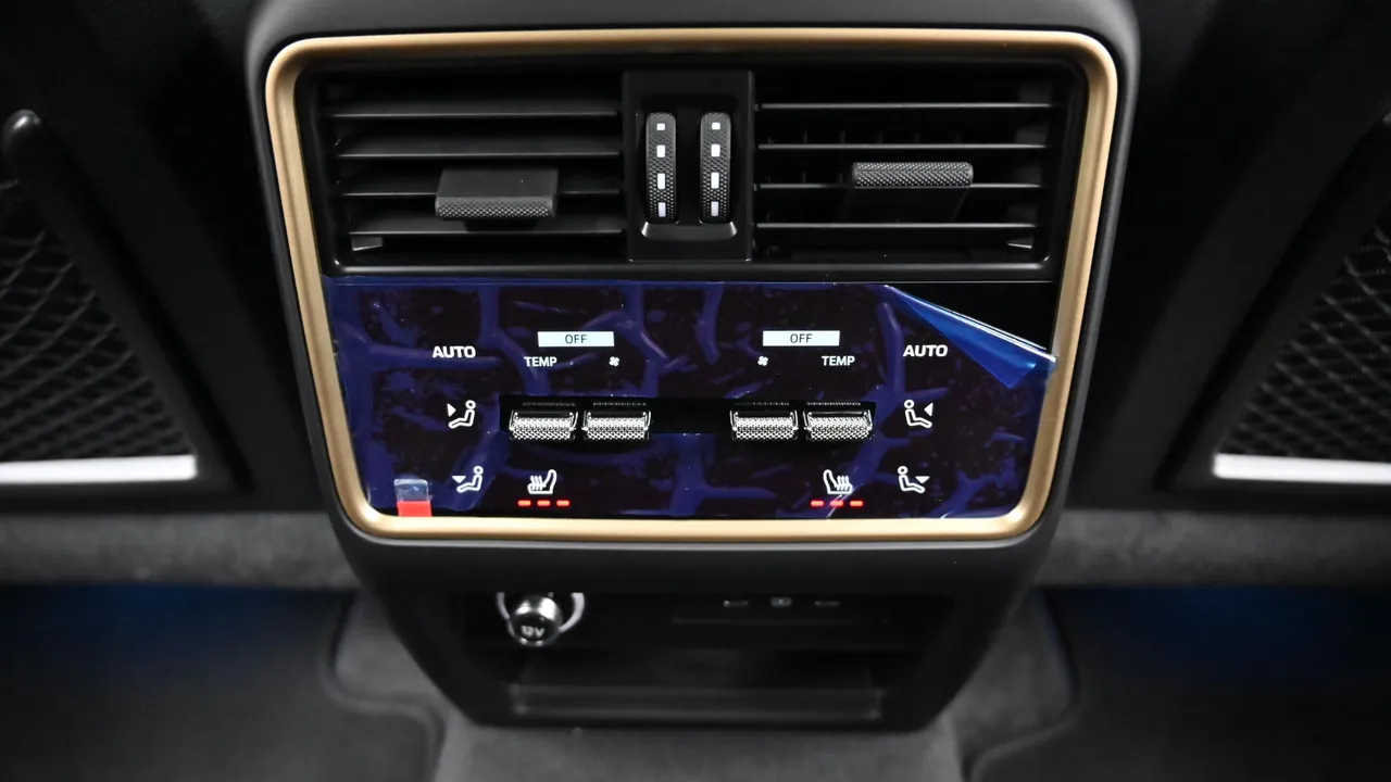 Porsche Cayenne — miniaturë 25