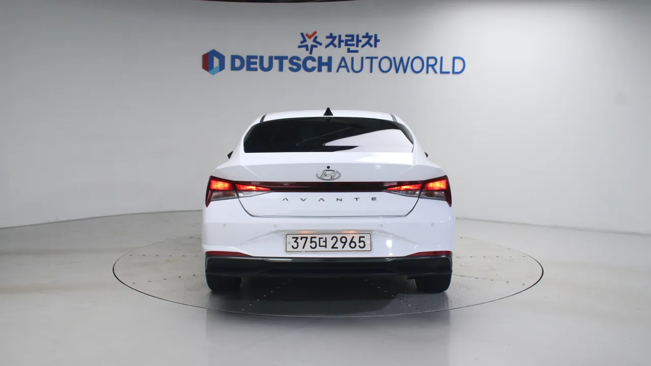 Hyundai Avante — miniaturë 4