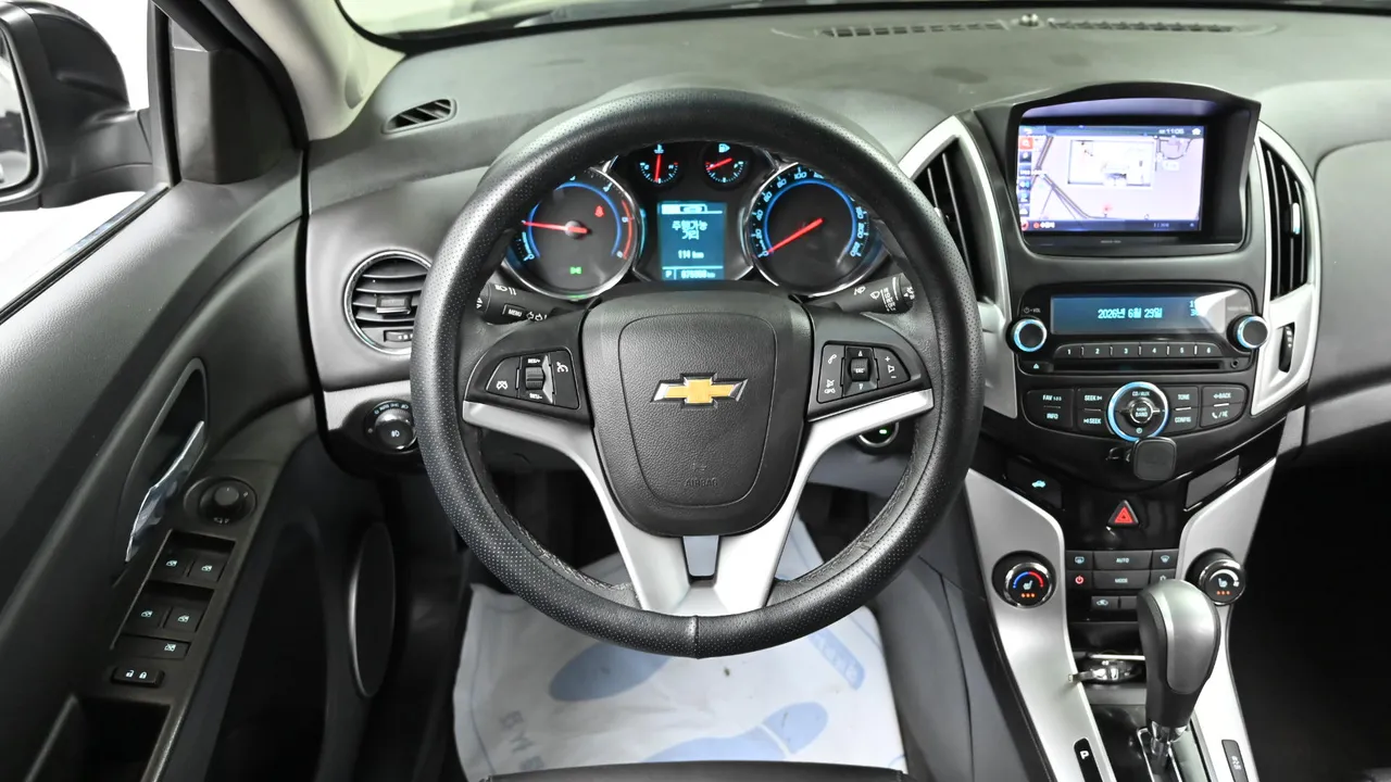 Chevrolet Cruze — miniaturë 13