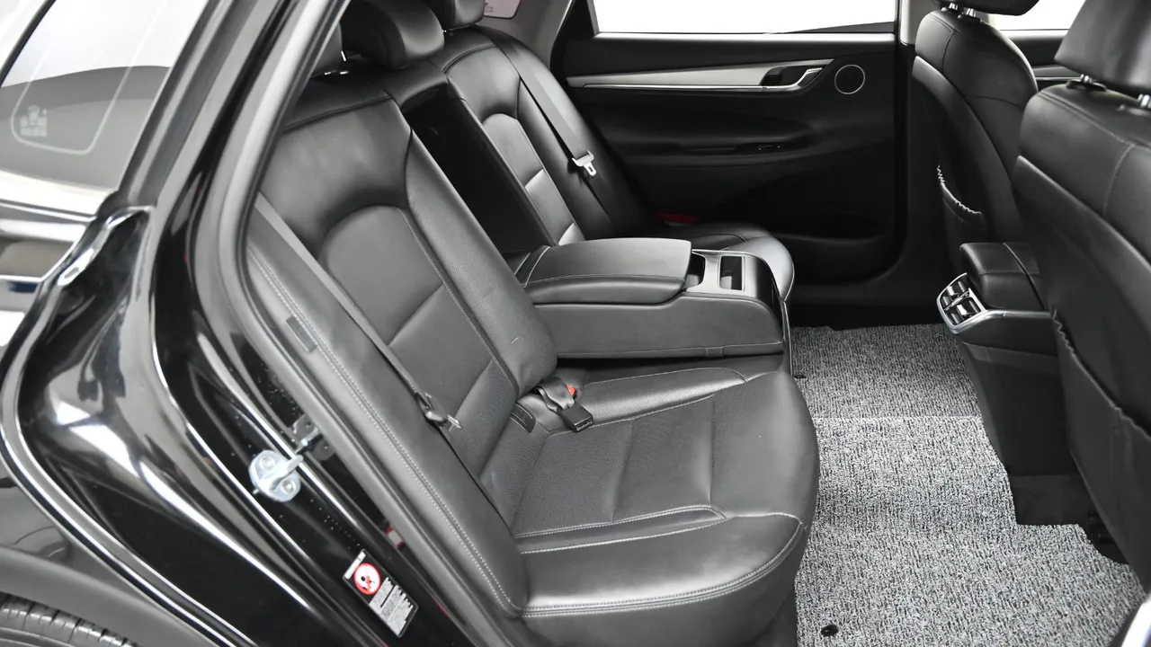 Hyundai Grandeur — miniaturë 12