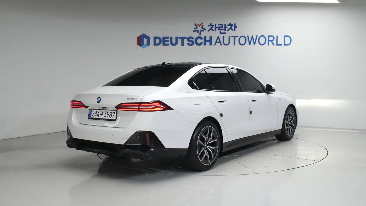 BMW 5er — miniaturë 2