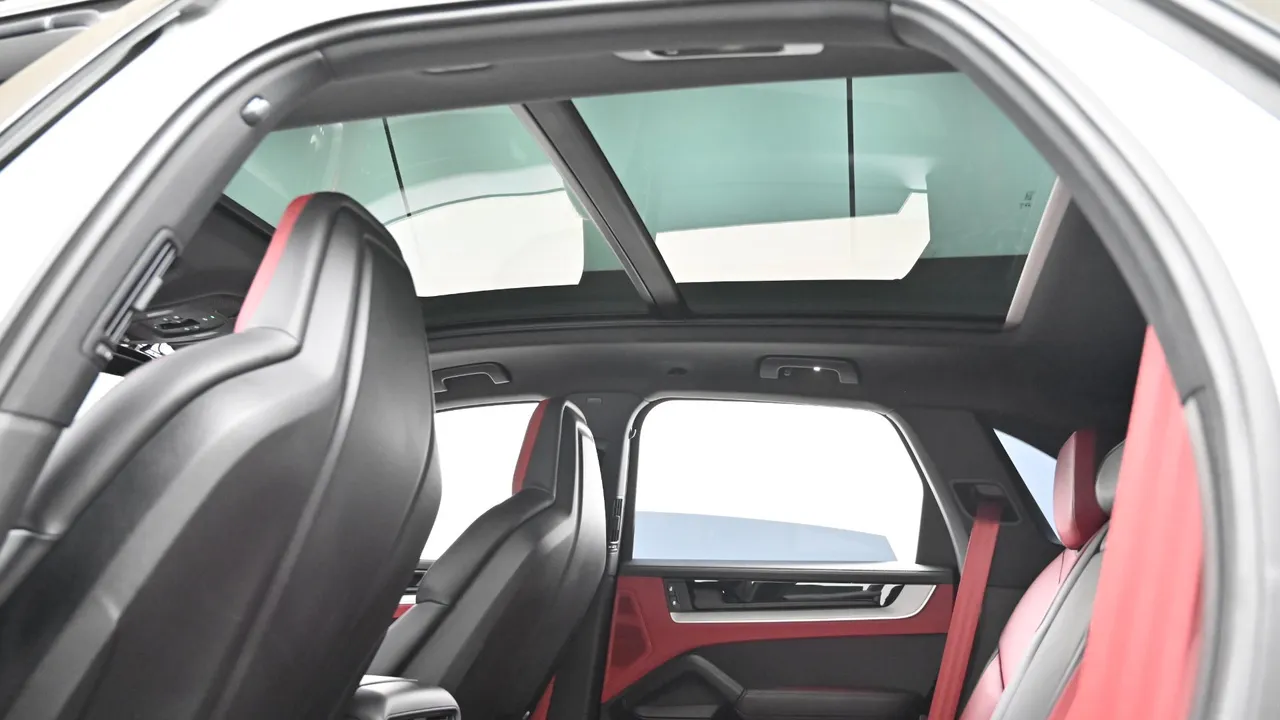 Porsche Cayenne — miniaturë 18