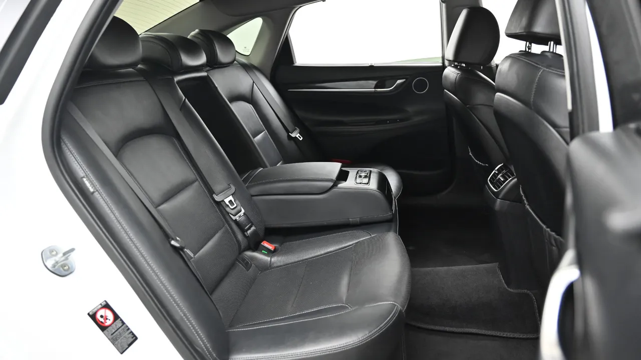 Hyundai Grandeur — miniaturë 12