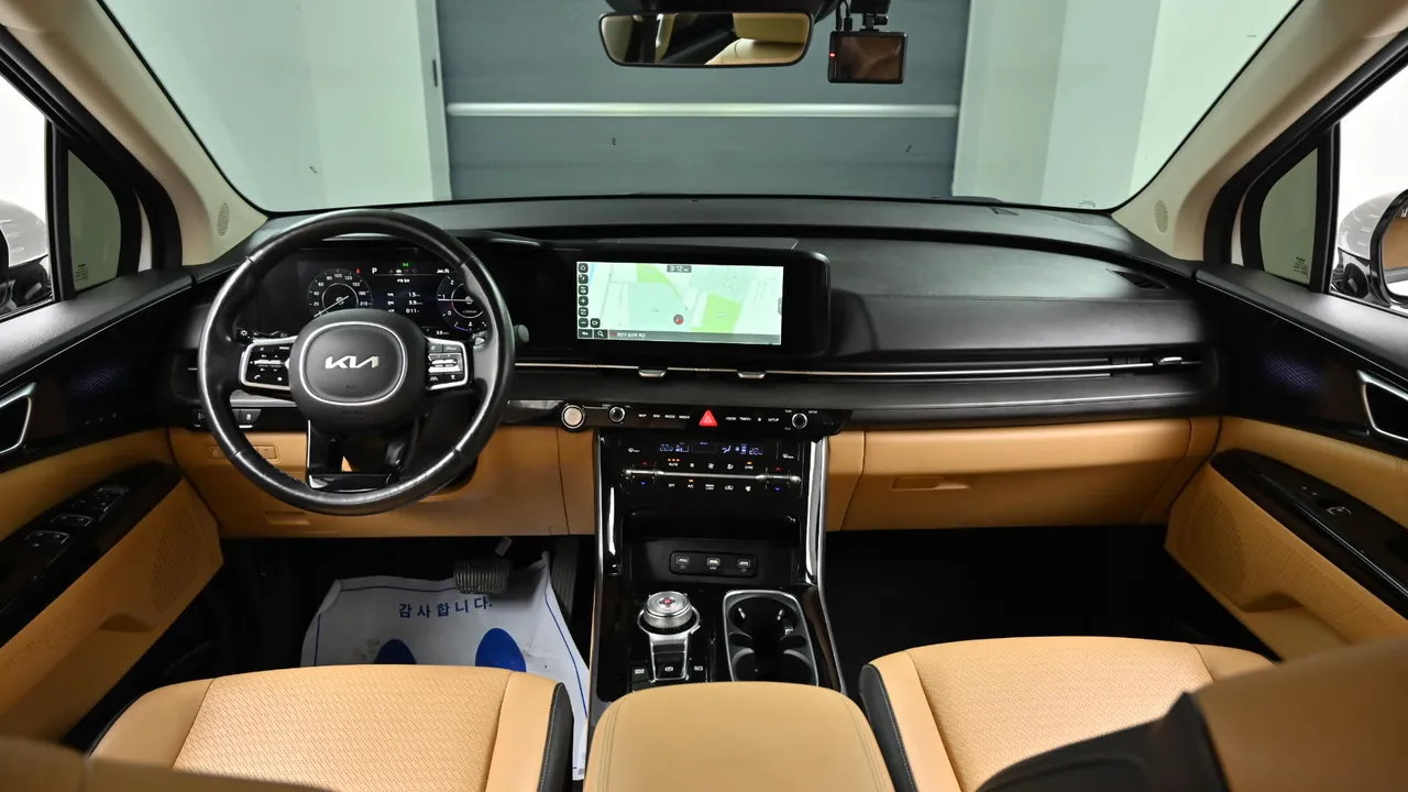 Kia Carnival — miniaturë 7
