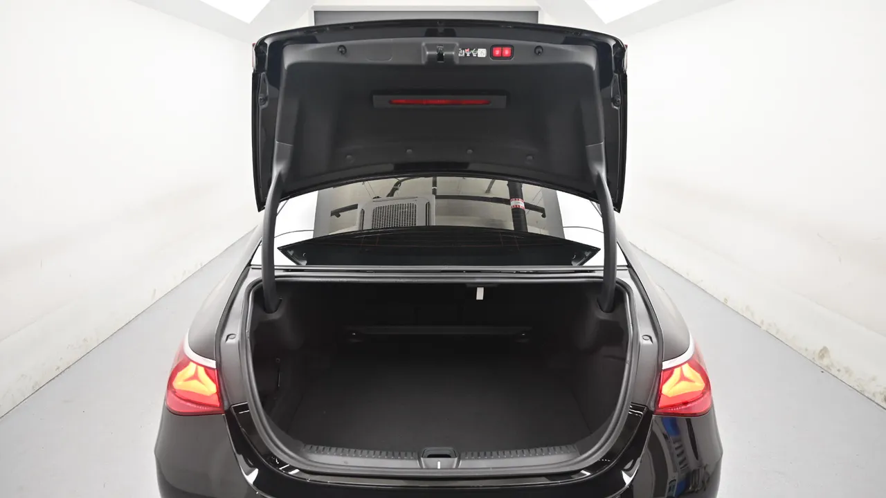 Mercedes-Benz E-klasse — miniaturë 19