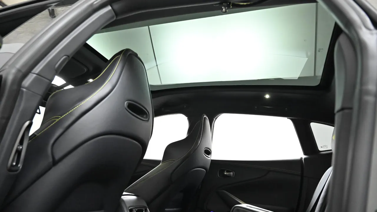 Aston Martin DBX — miniaturë 19