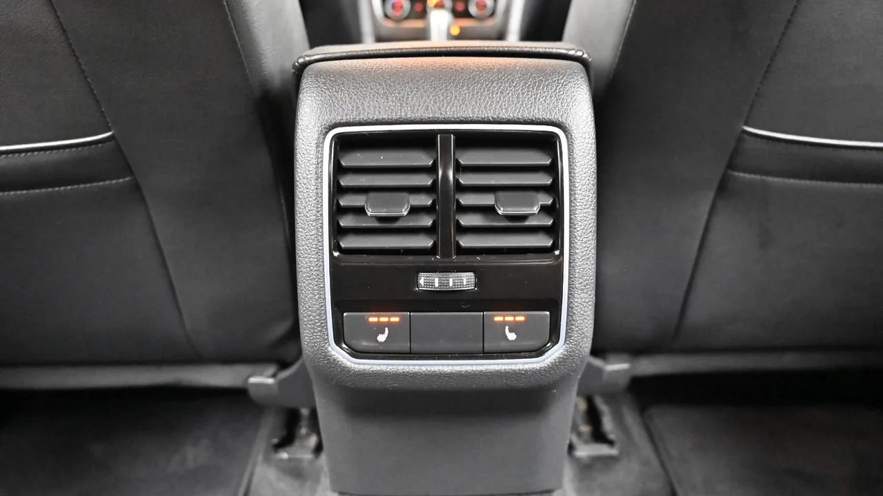Volkswagen Passat — miniaturë 16