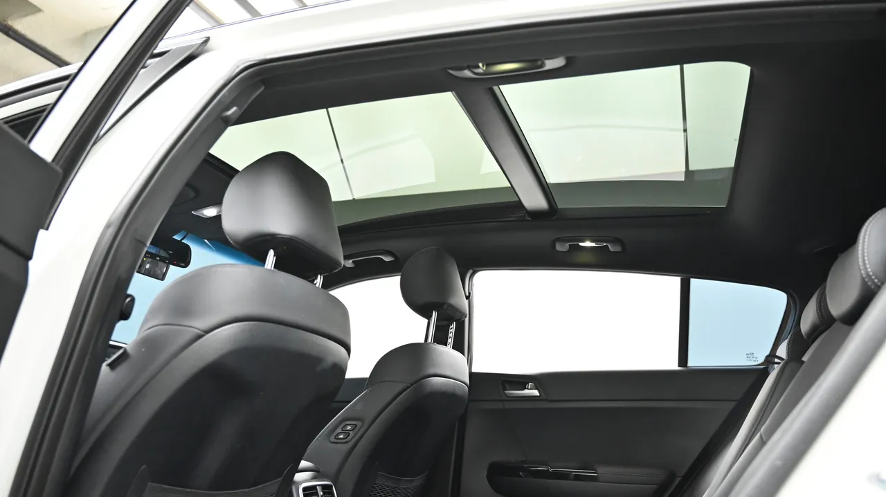 Kia Sportage — miniaturë 18