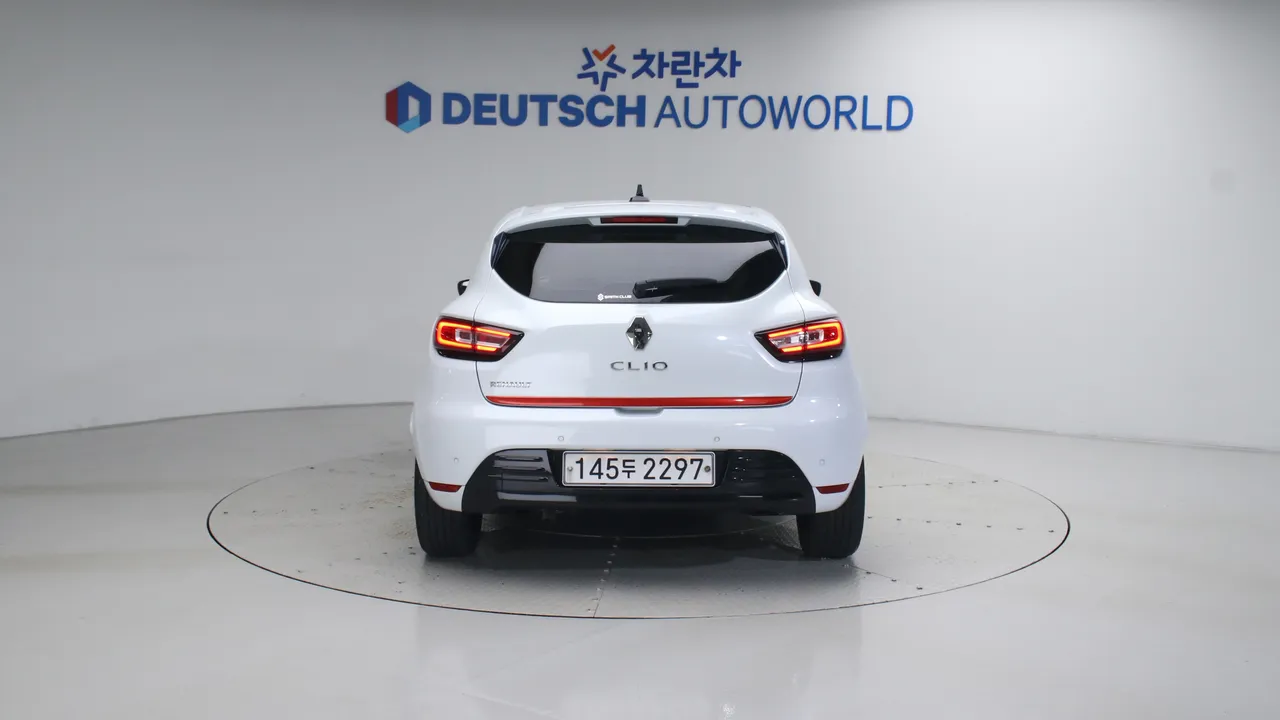 Renault Korea (Samsung) Clio Intense Panoramic