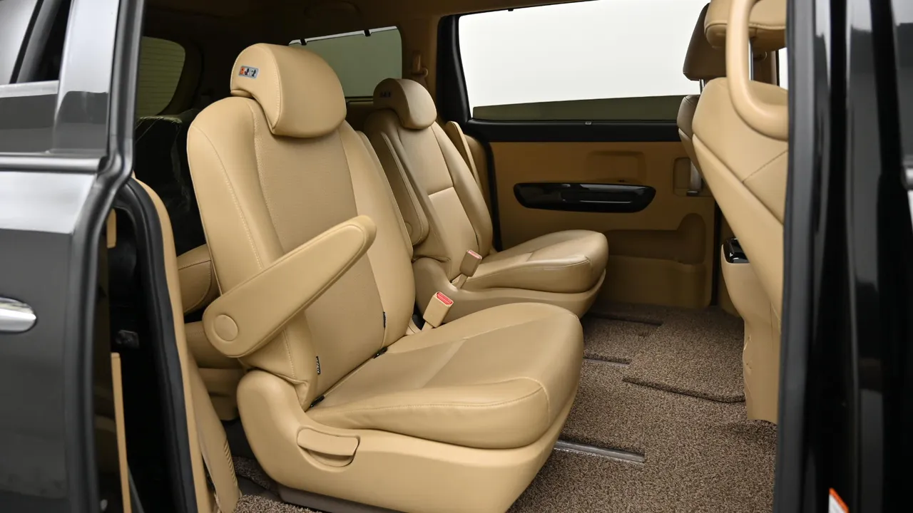 Kia Carnival — miniaturë 39