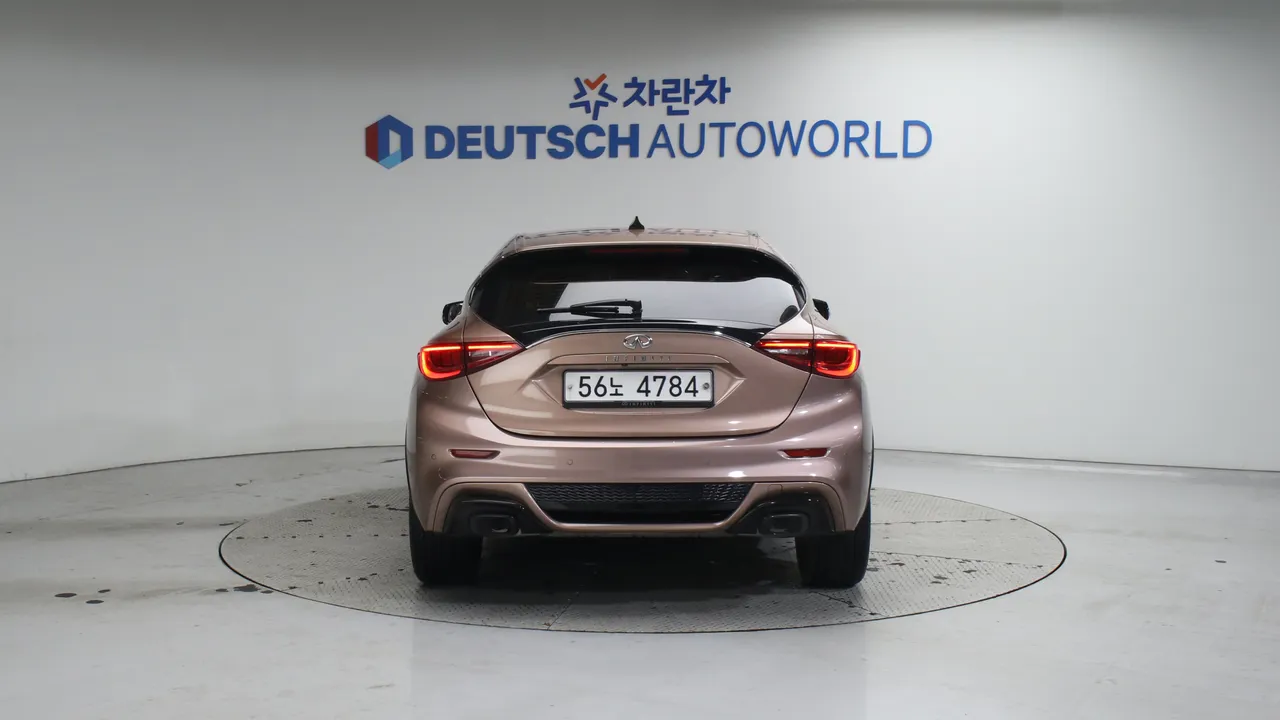Infiniti Q30 2.0 Exclusive