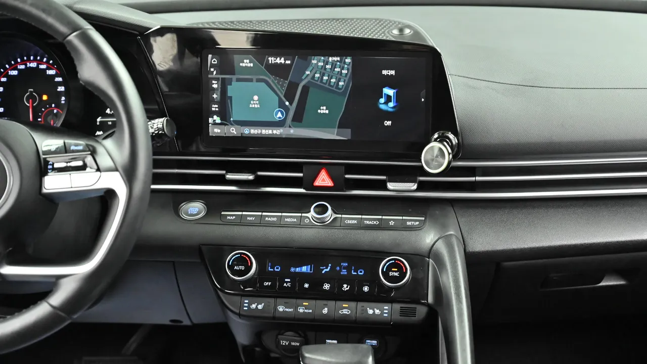 Hyundai Avante — miniaturë 14