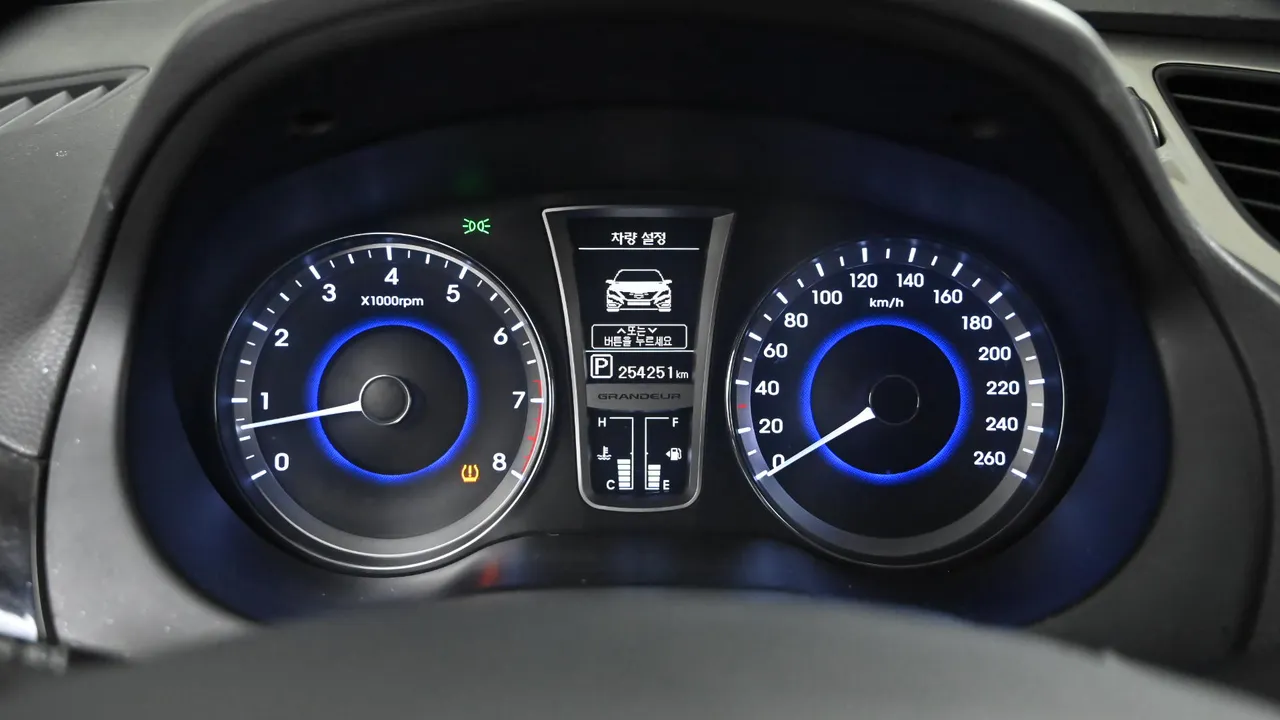 Hyundai Grandeur — miniaturë 24
