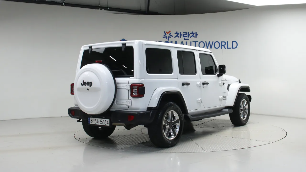 Jeep Wrangler — miniaturë 2