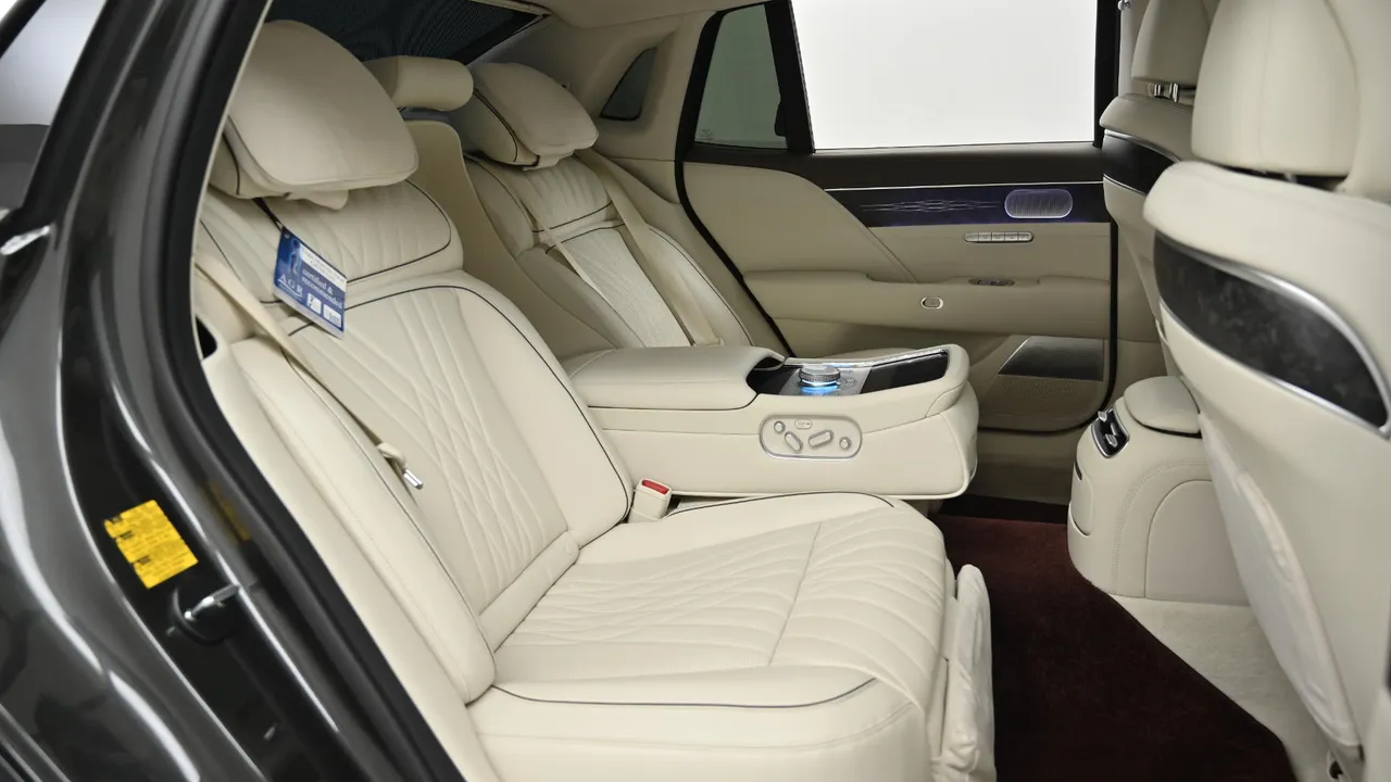 Genesis G90 — miniaturë 12