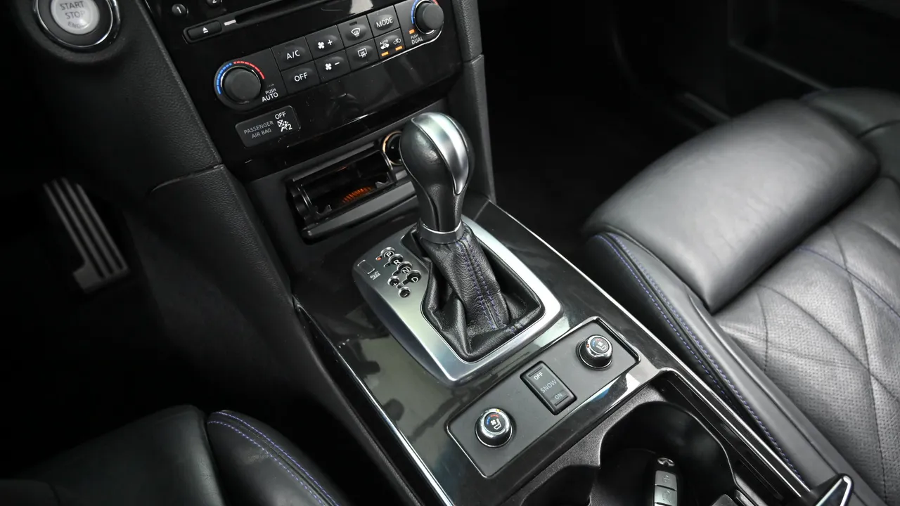 Infiniti QX70 3.7 AWD Special Edition