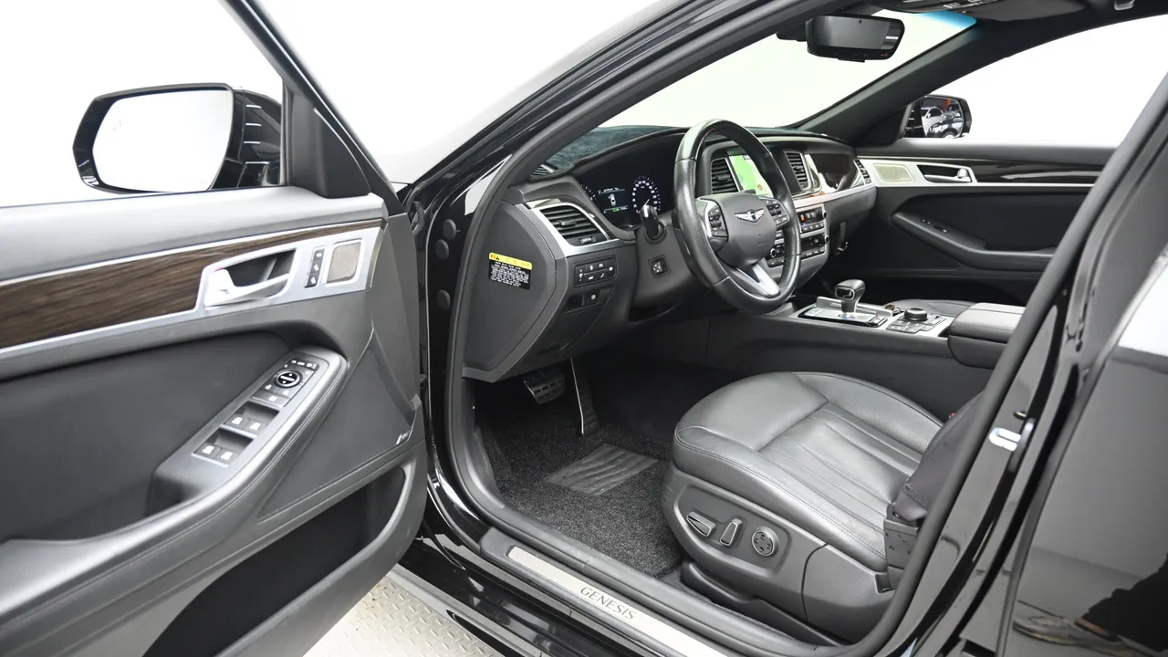 Genesis G80 — miniaturë 11