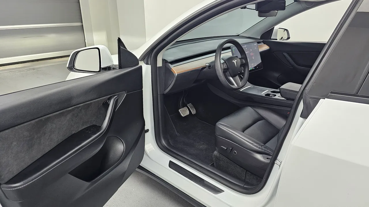 Tesla Model Y — miniaturë 11