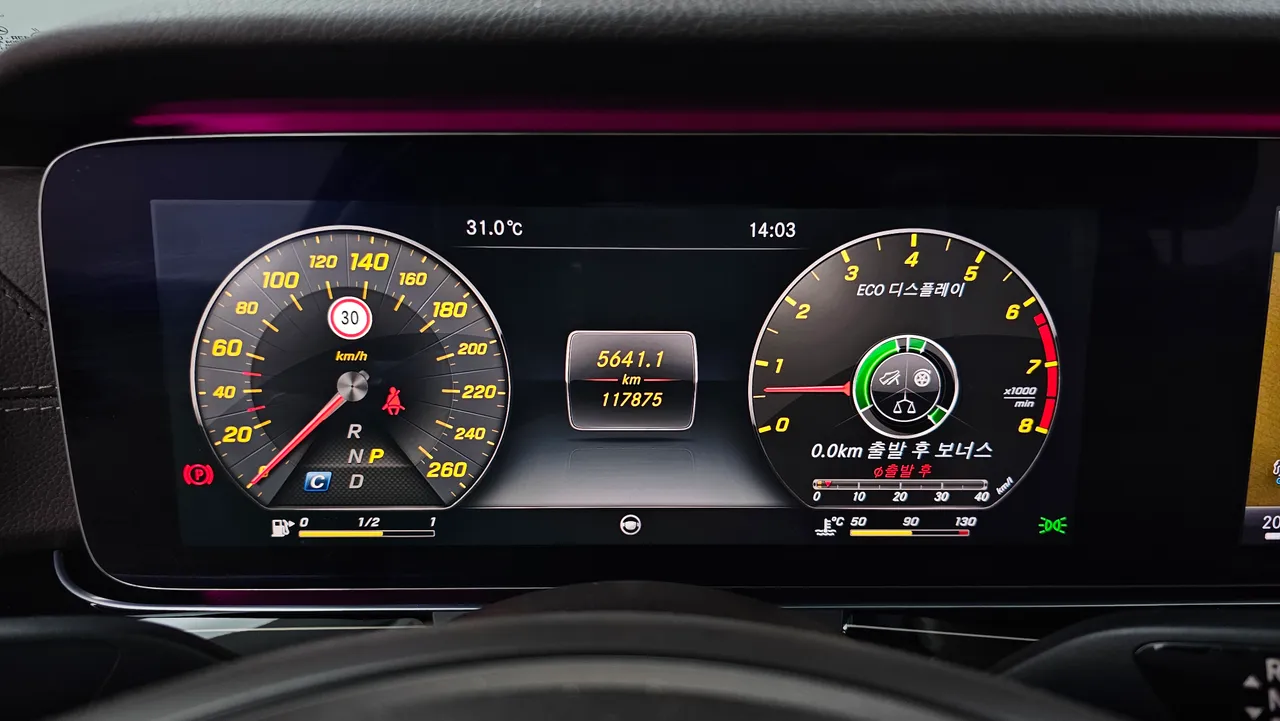 Mercedes-Benz E-klasse — miniaturë 8