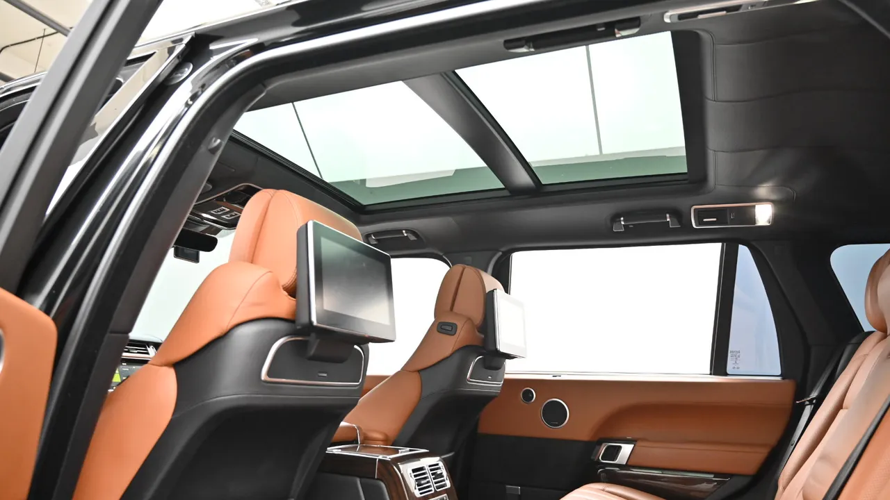 Land Rover Range Rover — miniaturë 18