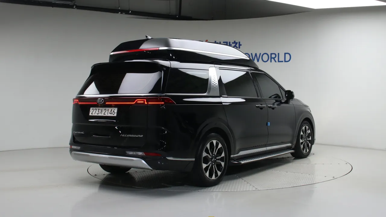 Kia Carnival — miniaturë 2