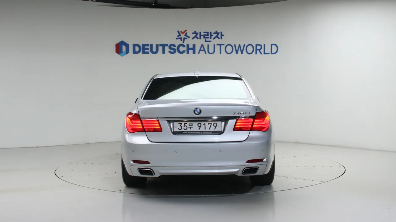 BMW 7er — miniaturë 4