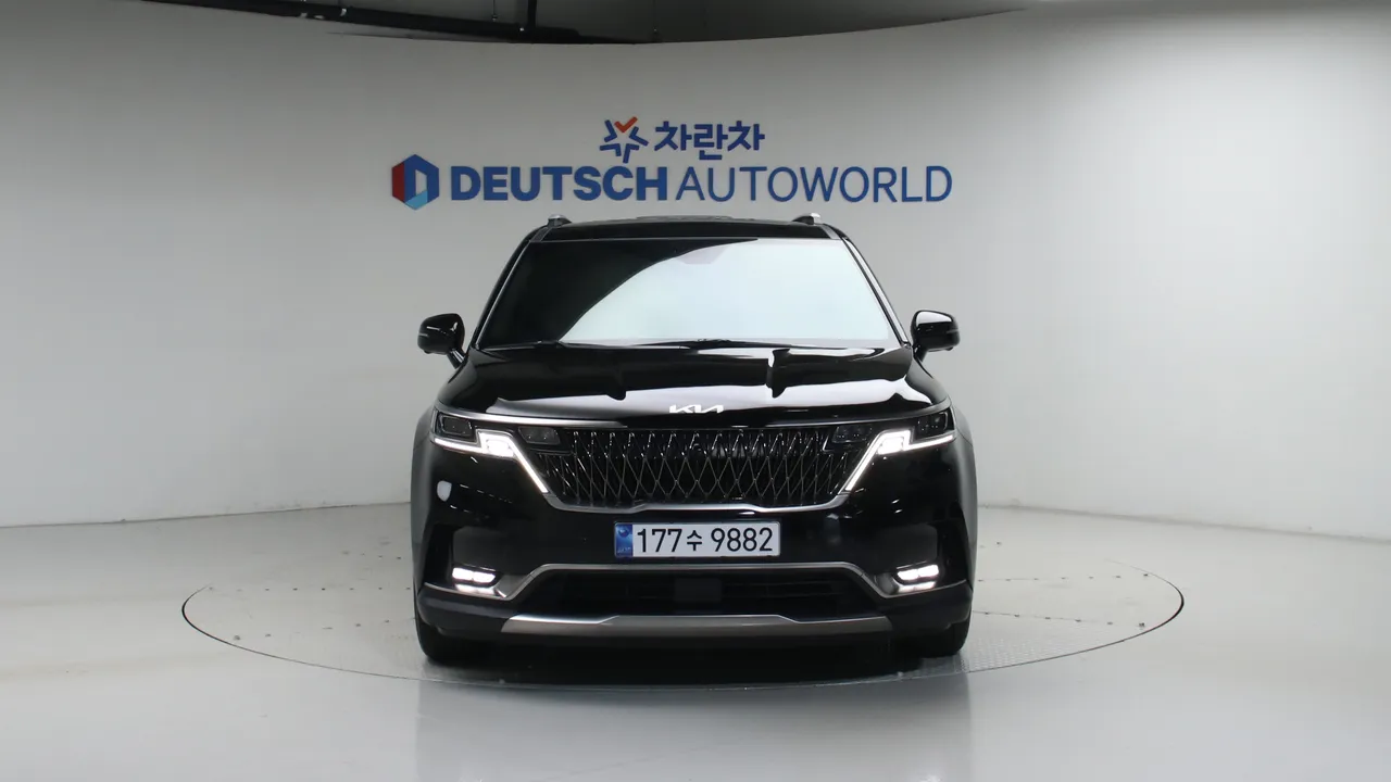 Kia Carnival — miniaturë 3