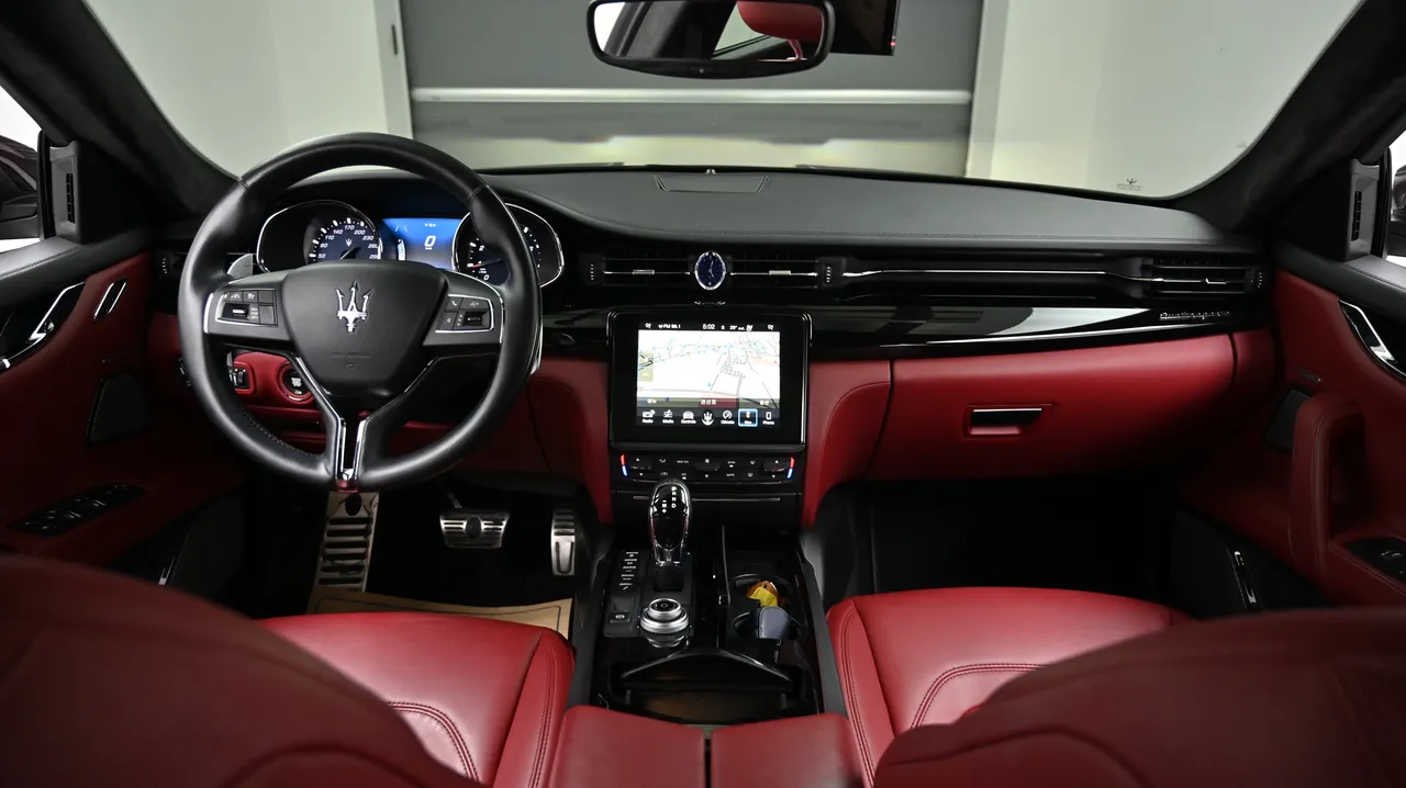 Maserati Quattroporte GTS 3.8 V8
