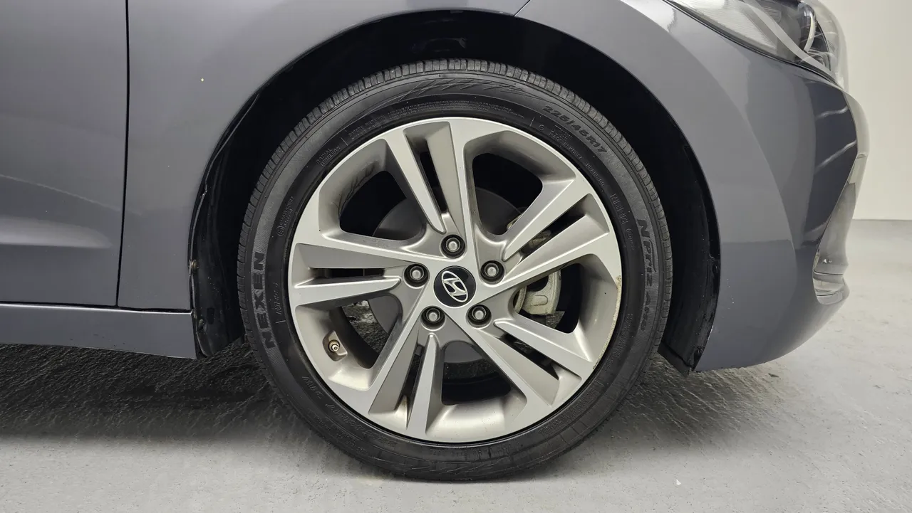 Hyundai Avante — miniaturë 5