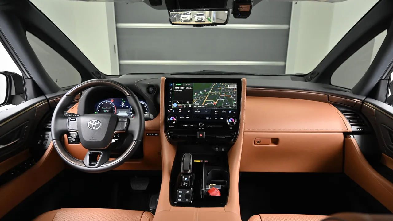 Toyota Alphard 4th Generation 2.5 HEV Executive 4WD