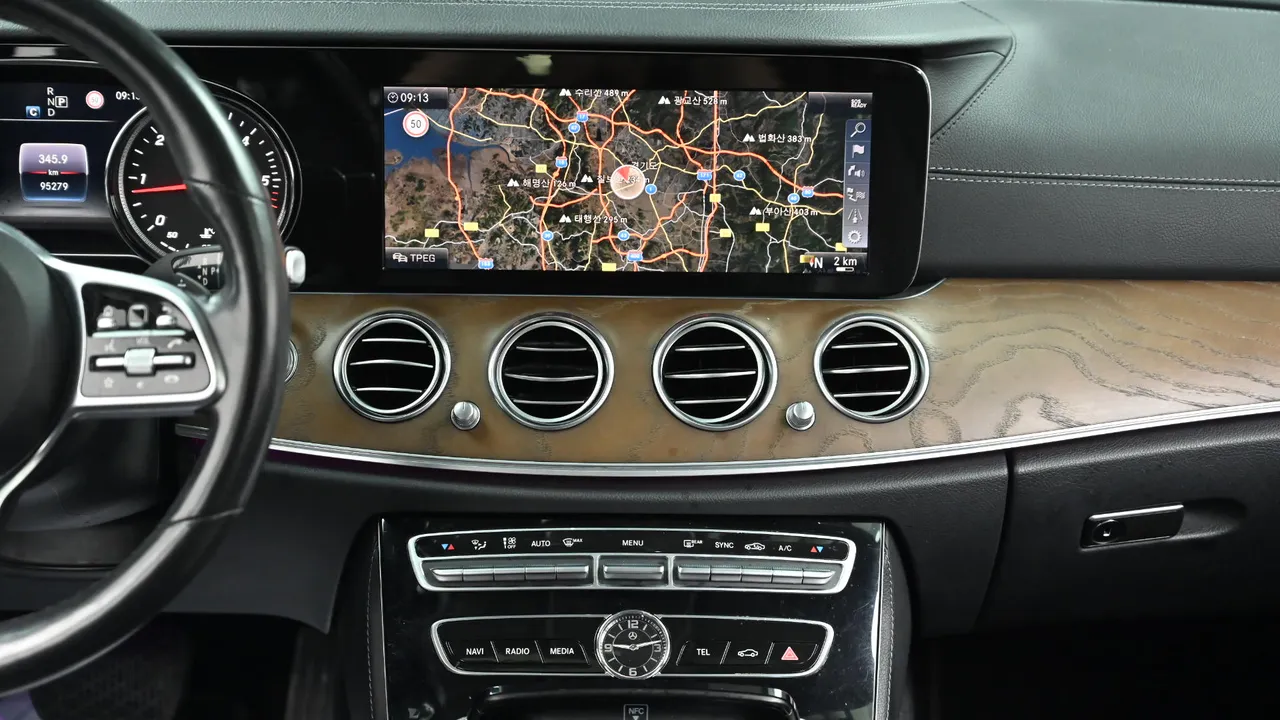 Mercedes-Benz E-klasse — miniaturë 14