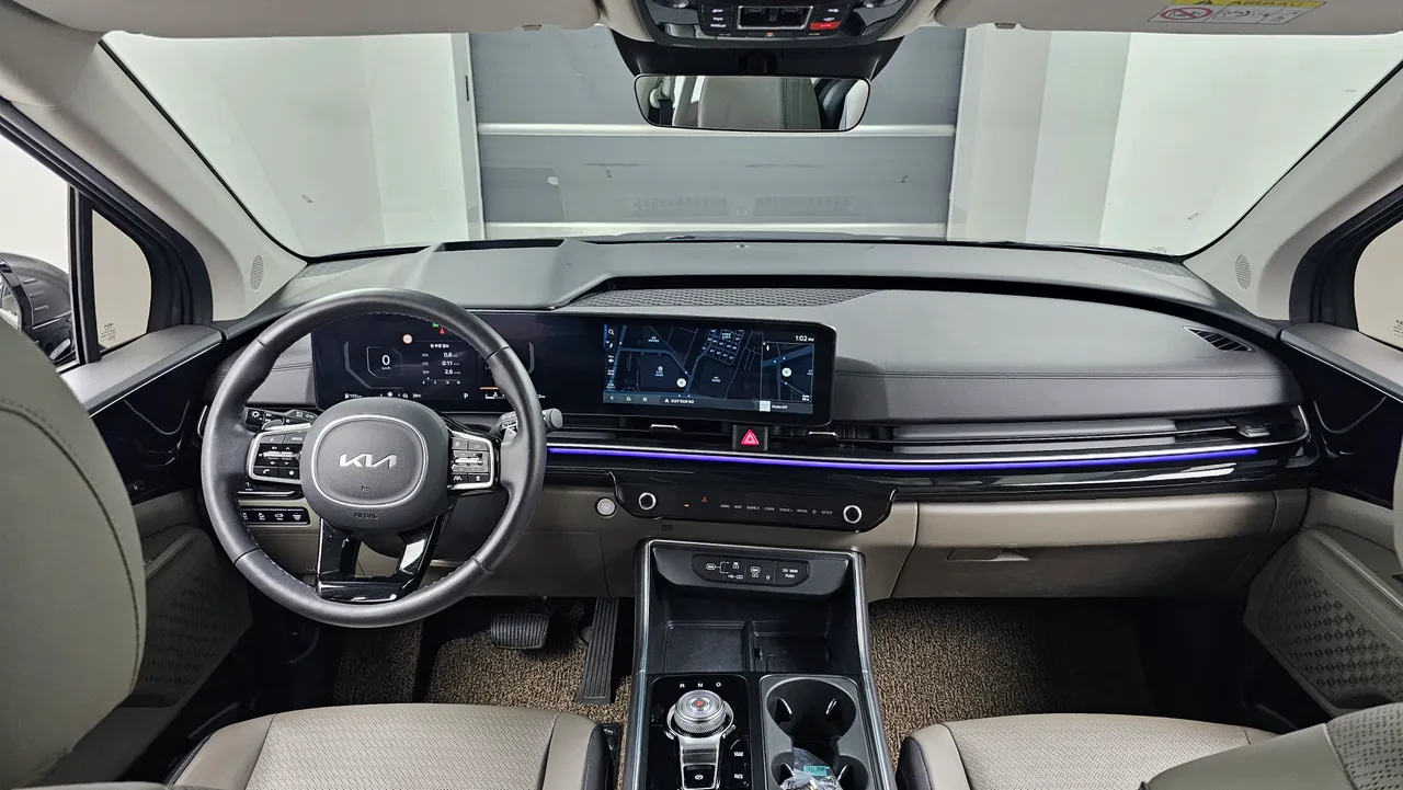 Kia Carnival — miniaturë 7