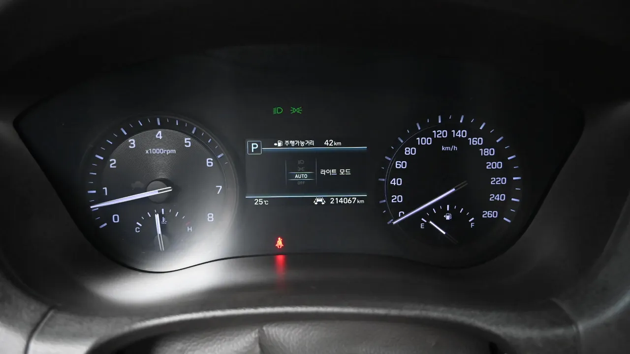 Genesis G80 — miniaturë 8