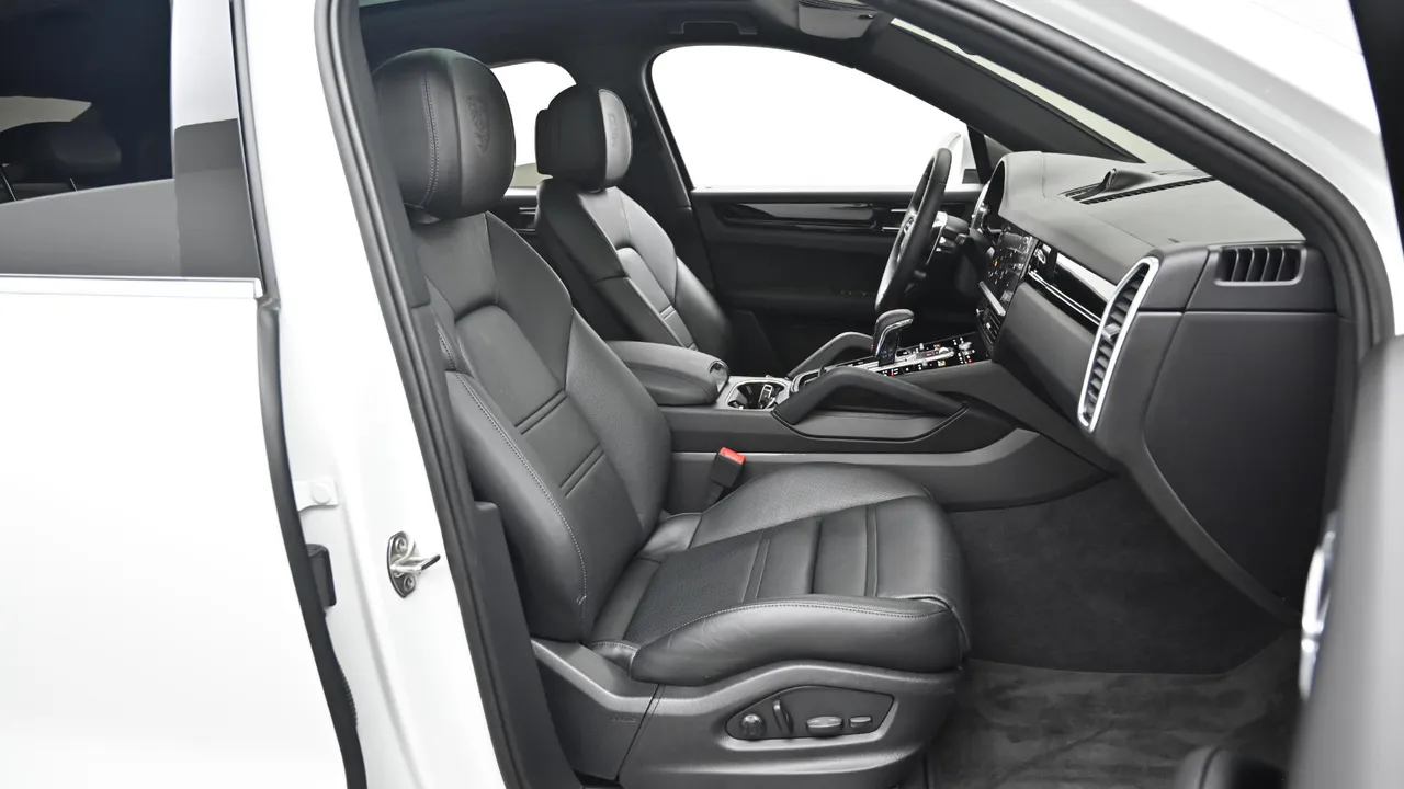 Porsche Cayenne — miniaturë 10