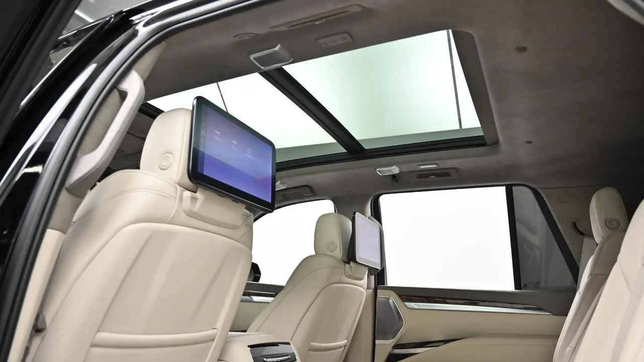 Cadillac Escalade — miniaturë 18