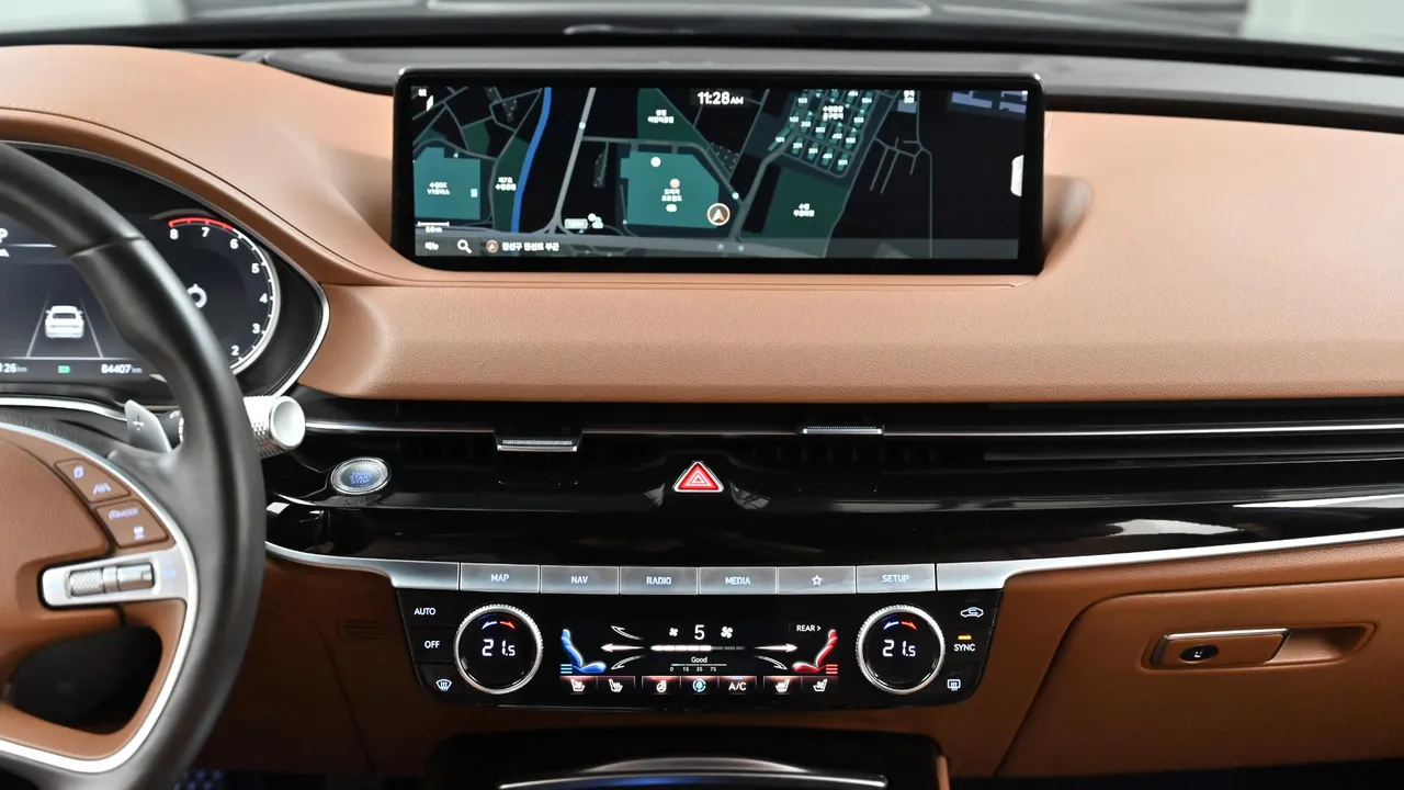 Genesis G80 — miniaturë 14
