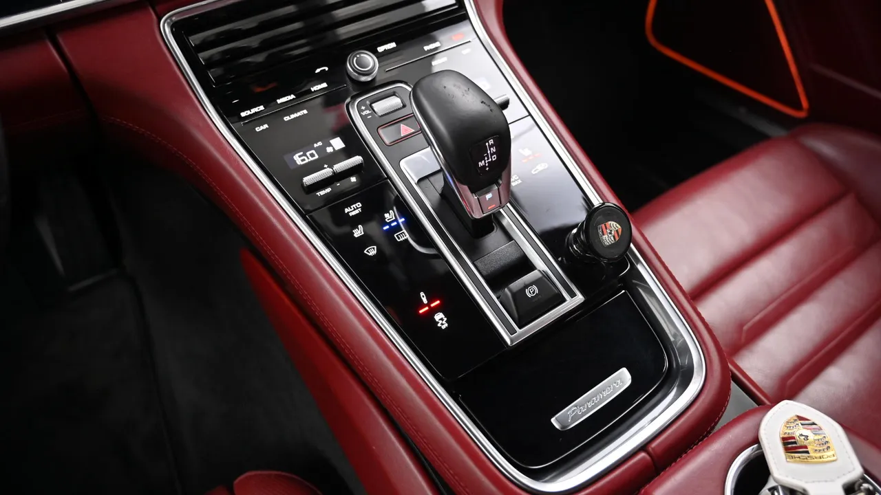 포르쉐 파나메라 (971) 3.0 AWD
