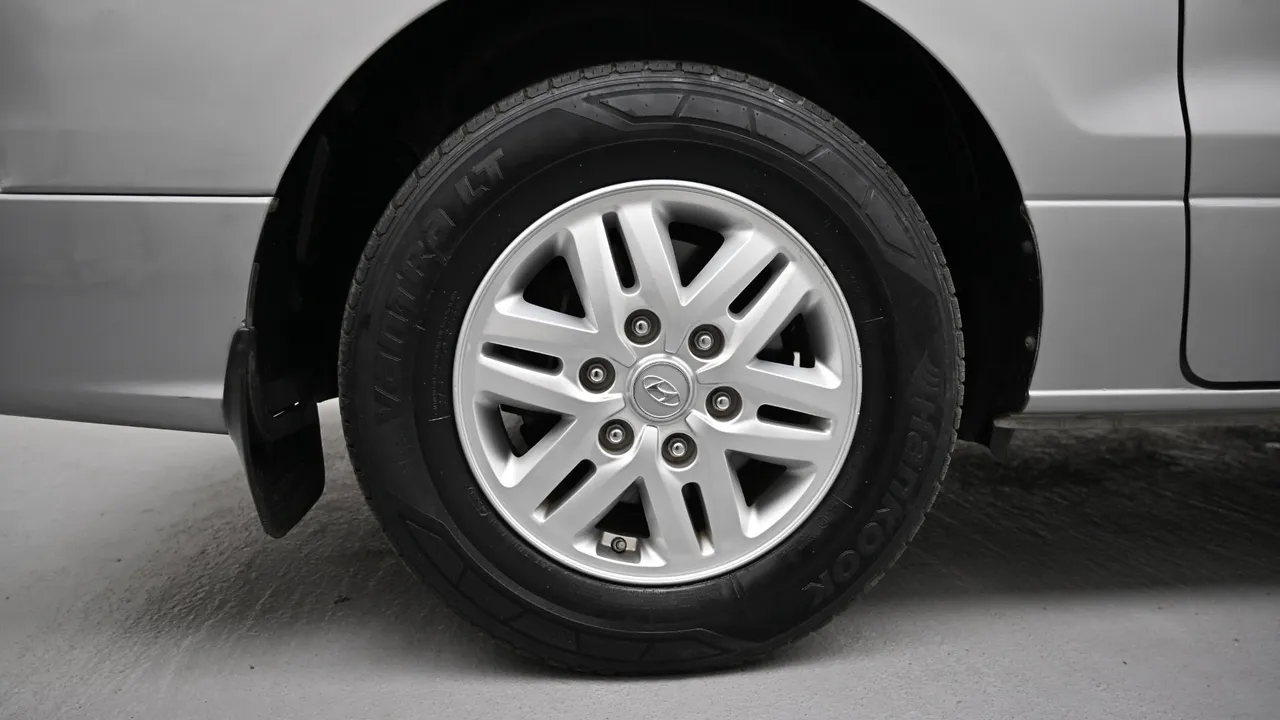 Hyundai Starex — miniaturë 5
