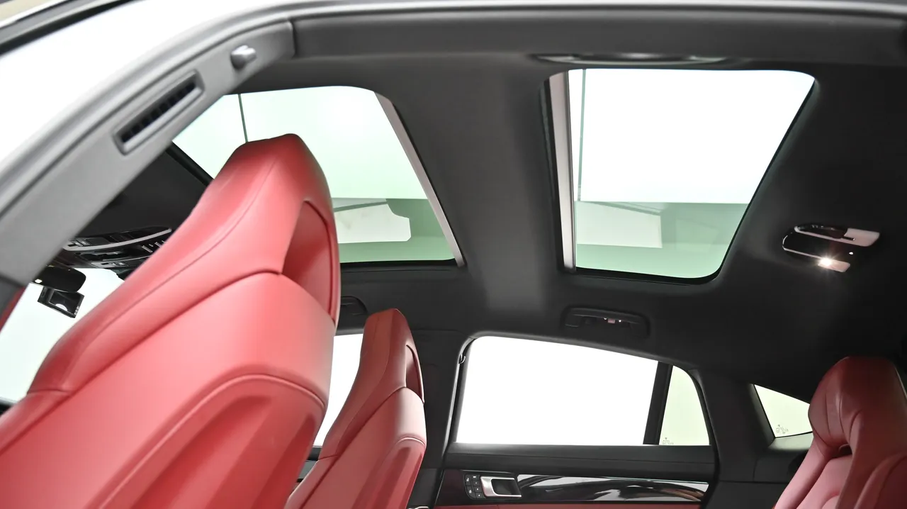 Porsche Panamera — miniaturë 28